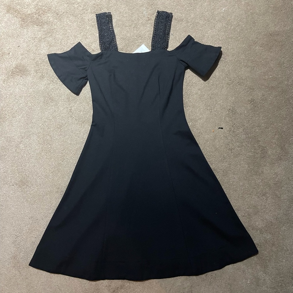 YYIGAL, black dress, NWT, off shoulder, size M